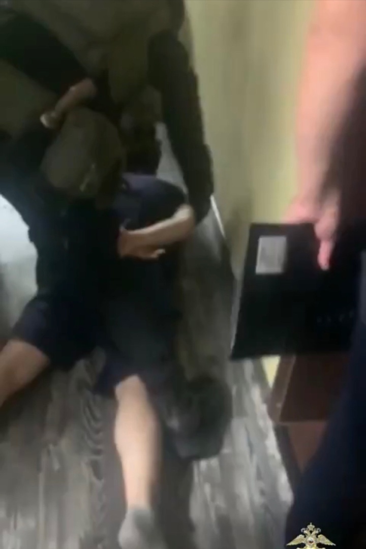 Мужчина напал на женщину, пытаясь изнасиловать и убить ее, но был задержан