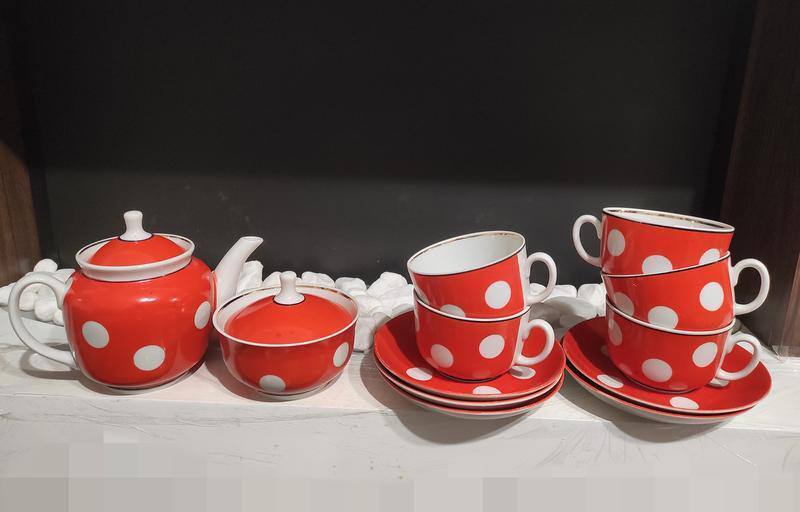 Чайный сервиз в горошек: простые радости советской жизни