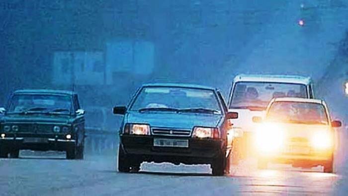 Почему многие водители перестали моргать фарами при виде засады ДПС?