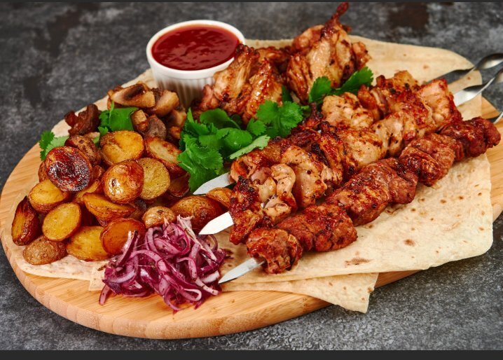 "Шашлычные шалости: 12 незыблемых правил вне времени и пространства"