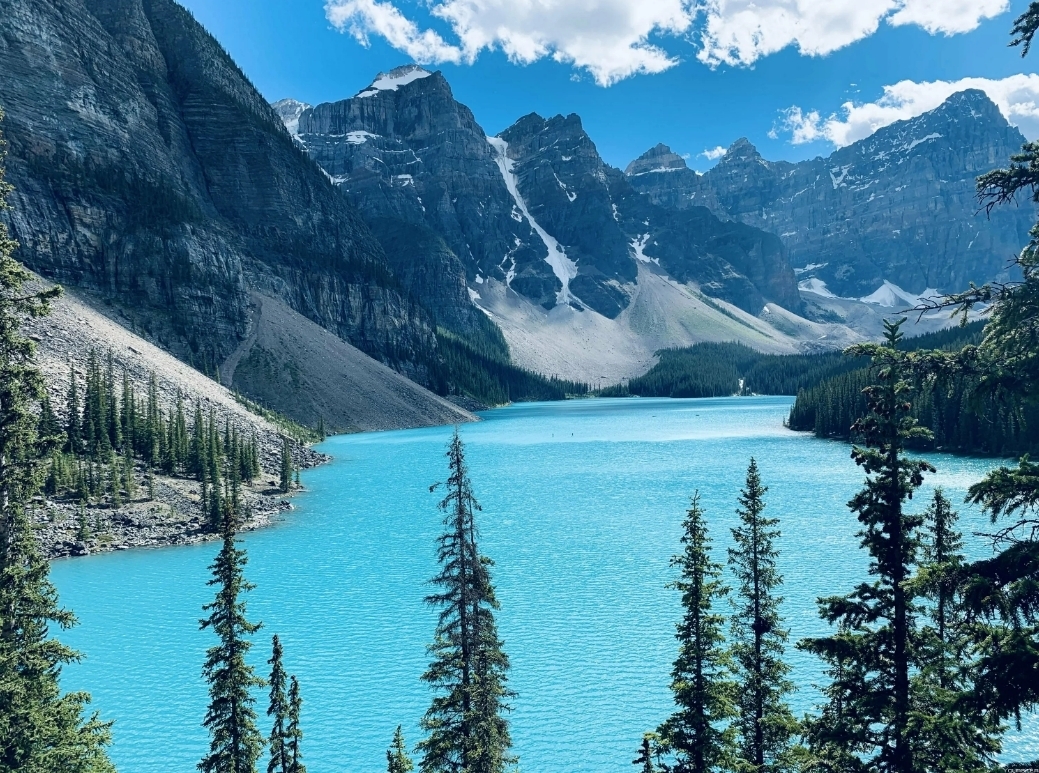 "От авантюристов к соборным городам: захватывающая история Канады"