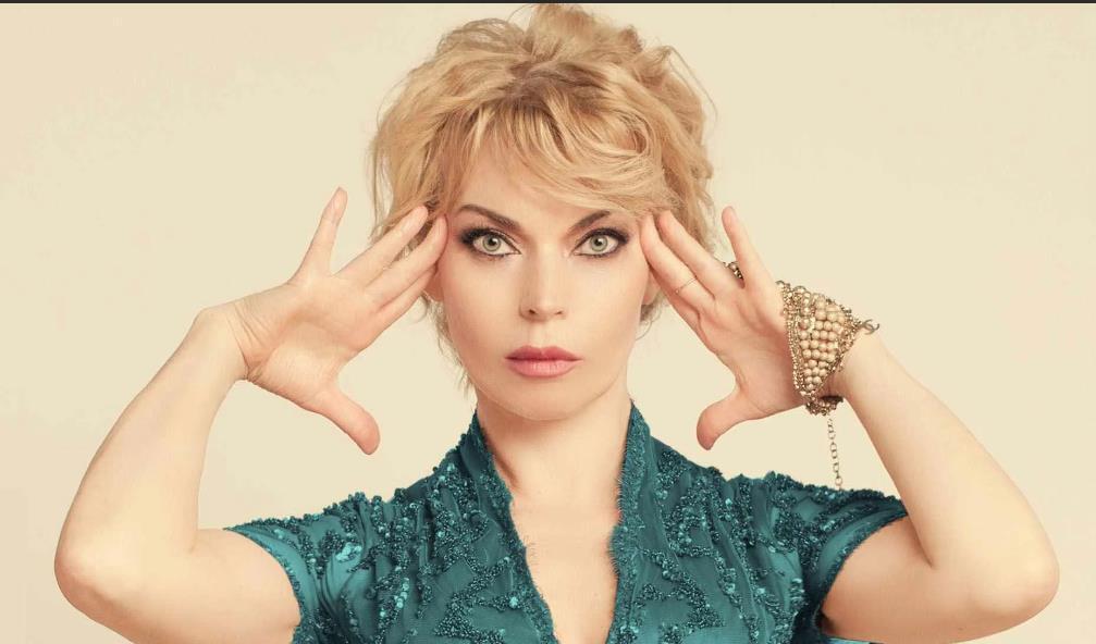 Лада Дэнс оказалась в клинике после ДТП