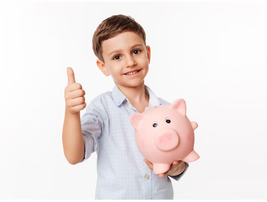 «Массажный кабинет», гонорар за статьи и расколка дров – мои первые заработанные деньги