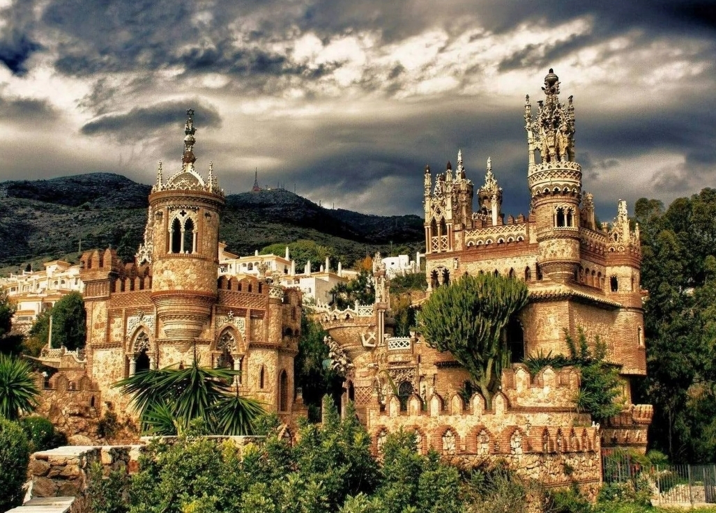 "Подвиги и великолепие: Запредельная история Испании"