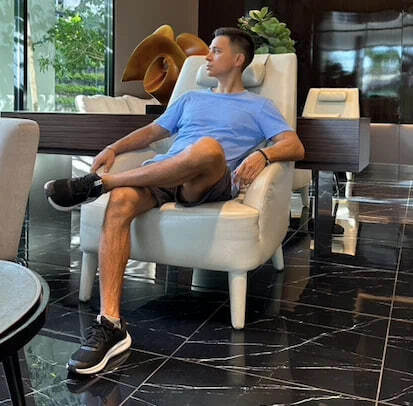 60-летнего миллиардера спросили, как он заработал свое состояние. Что он ответил?