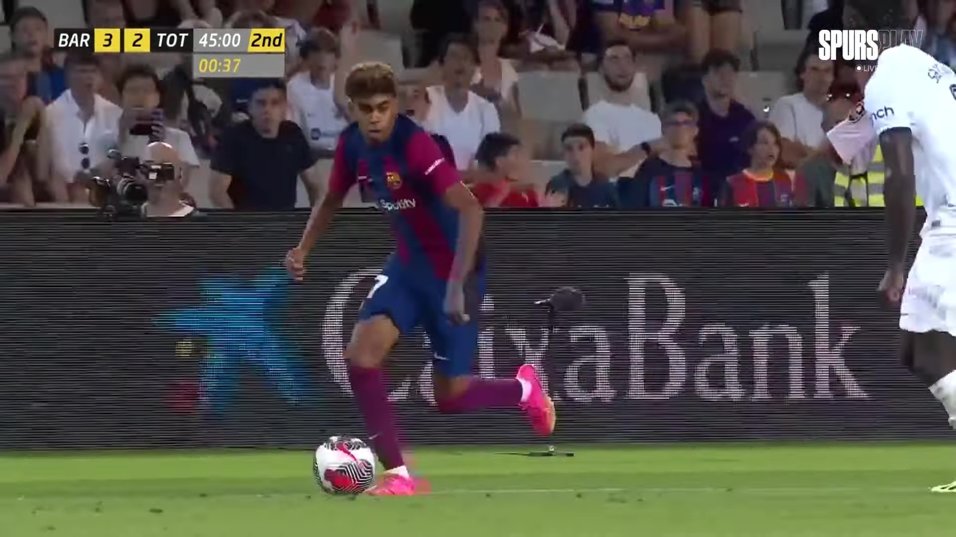 Странный трофей и новая звёздочка "Барселоны"