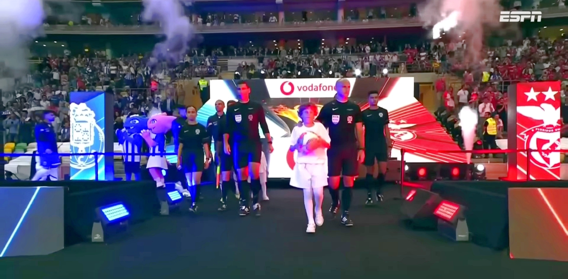 Нестареющий герой снова ведёт вперёд Орлов