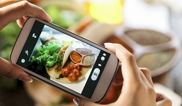 "Мастерим крутые фото на смартфоне: советы профессионалов для снимков предметов и селфи"