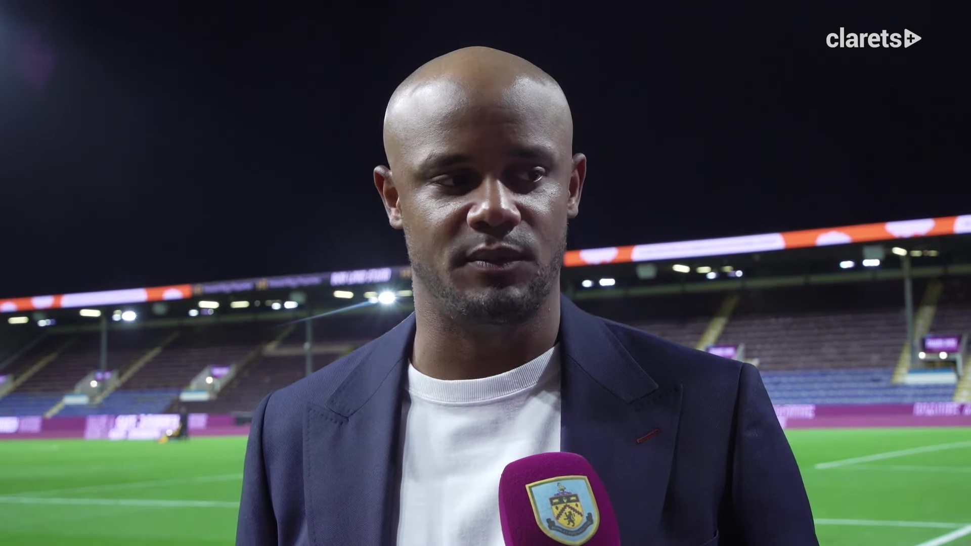 Английская Премьер-лига стартовала. Манчестер Сити начал с победы над командой, возглавляемой бывшим капитаном клуба