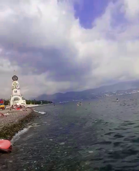 Незабываемые впечатления от красот Новороссийска: от порта до достопримечательностей