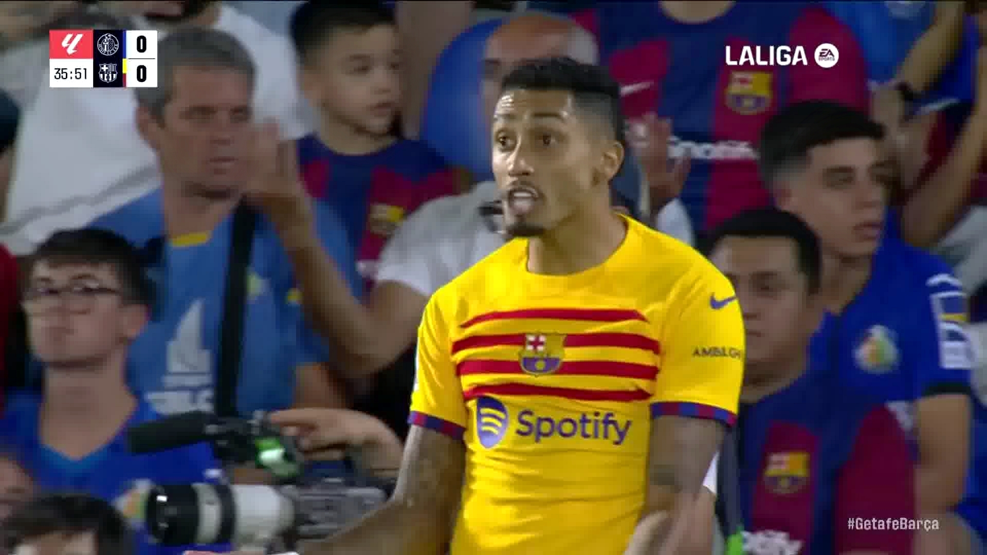 Барселона столкнулась с тотальным анти-футболом. У Рафиньи и Хави не выдержали нервы