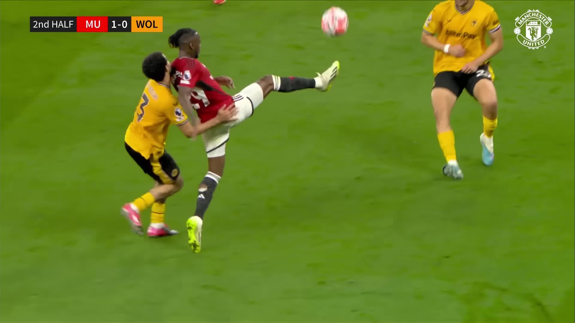 Манчестер Юнайтед победил, но осталась масса вопросов