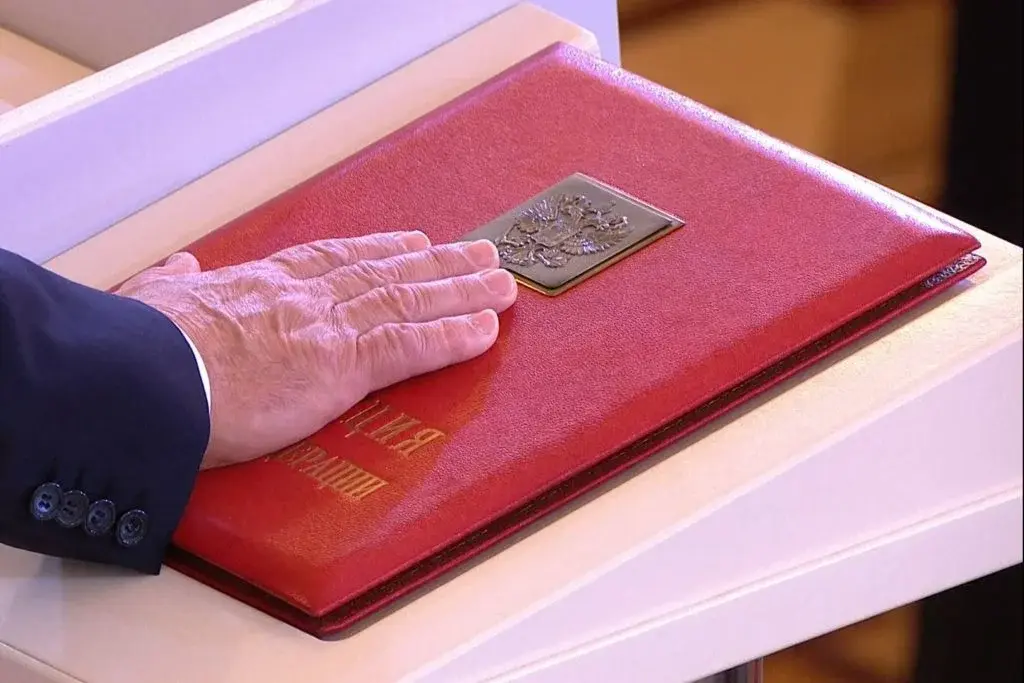 Вопрос о том, кто будет следующим президентом, давно предрешен. Все сказано в Конституции РФ