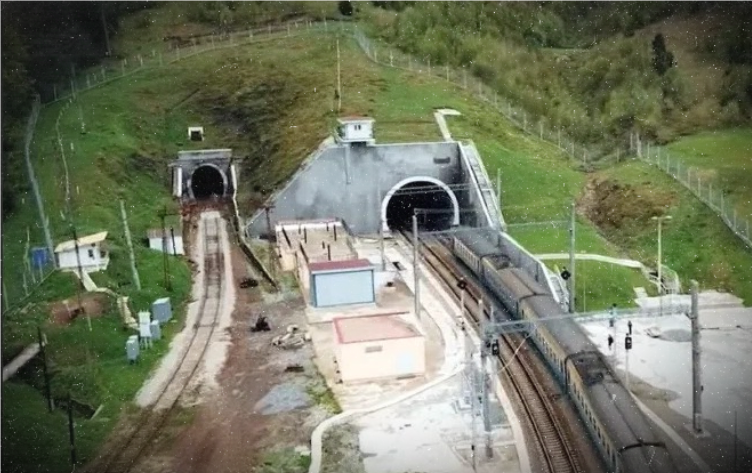 «Надоело терпеть». Москва прикрыла тоннель для поставок техники от западных спонсоров