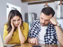 Какие финансовые вопросы мне следует обсудить с моим мужчиной до того, как я начну с ним жить ?