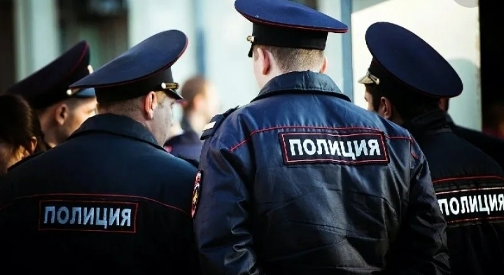 Личная переписка граждан должна быть доступна полиции: МВД требует неограниченного доступа к телефонам россиян