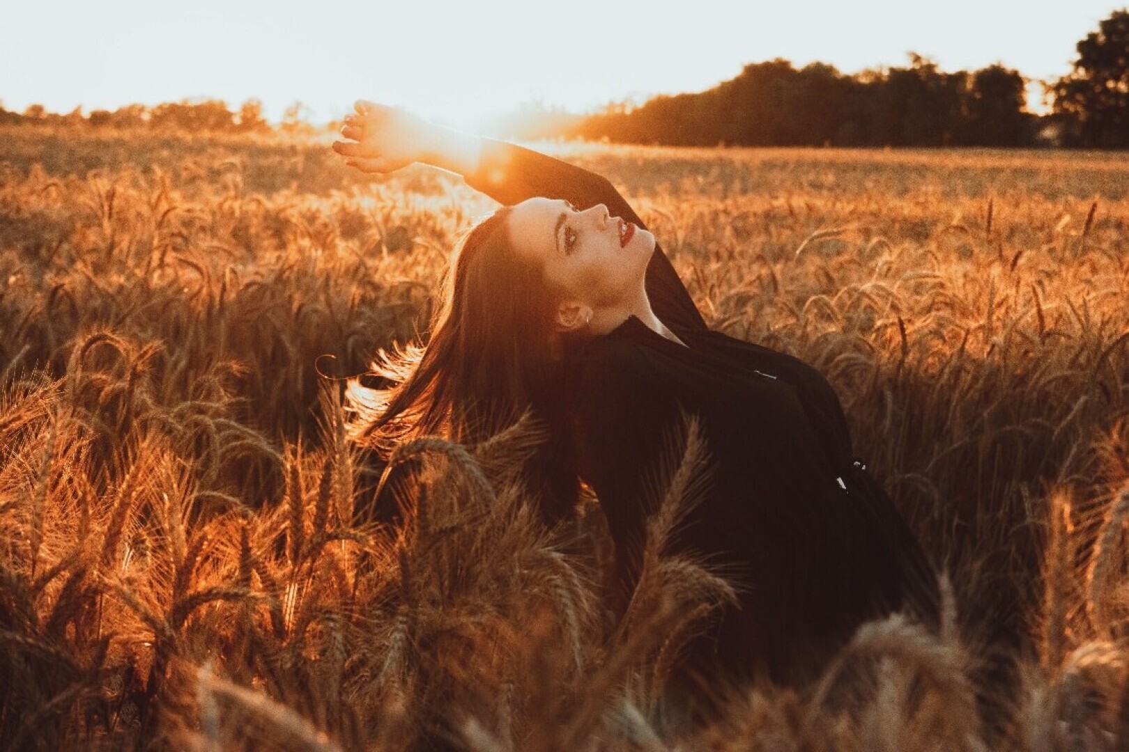 Не стоит тратить время на инфантильных девушек. Серьёзные отношения с такими всё равно не получатся