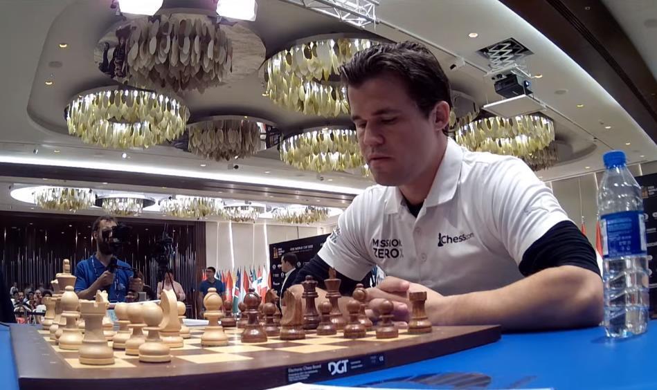 Победитель Кубка мира у женщин и финалист у мужчин, определиться на тай брейке.