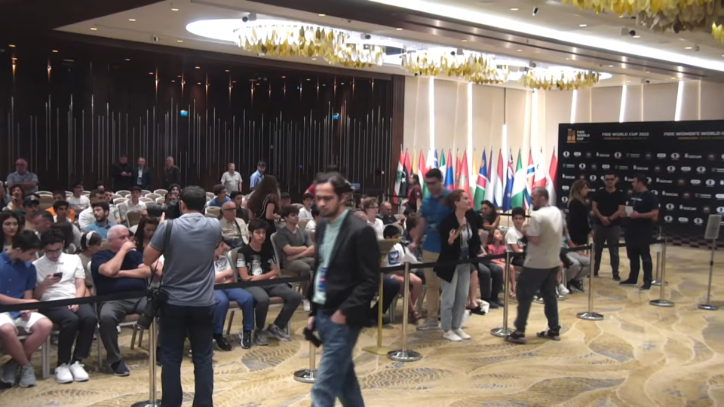 Победитель Кубка мира у женщин и финалист у мужчин, определиться на тай брейке.