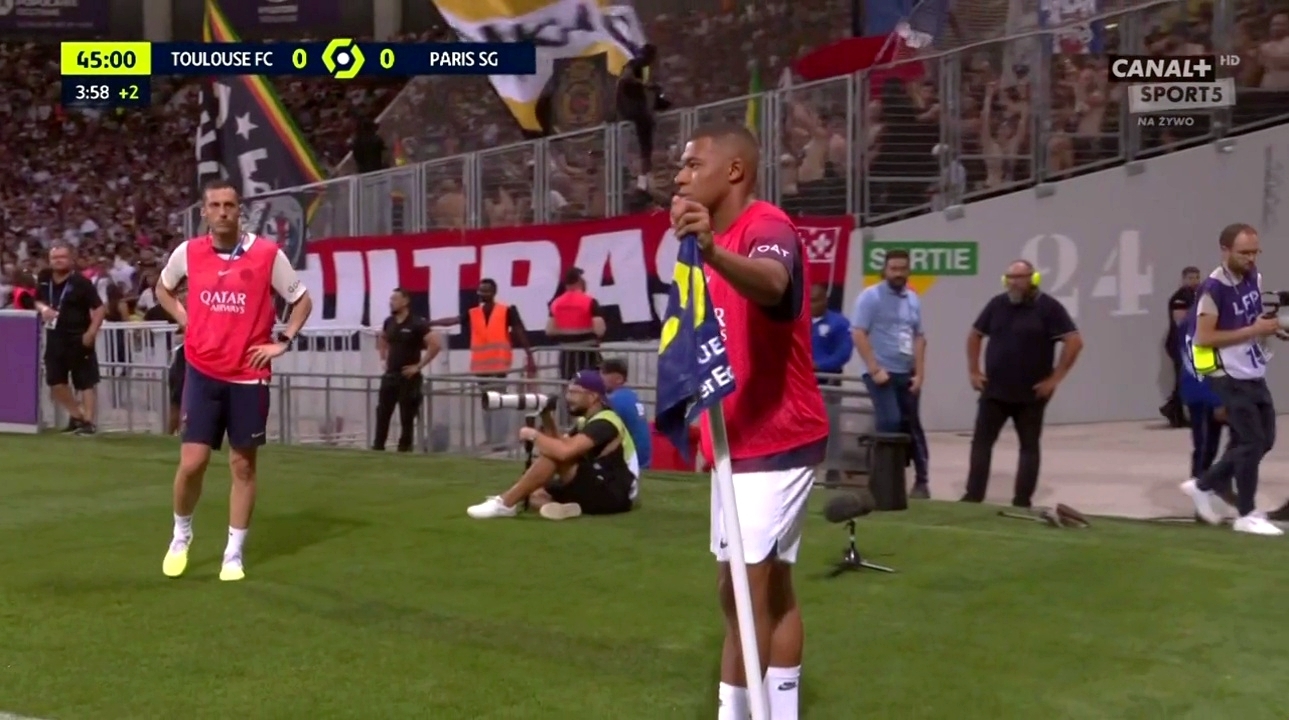 Мбаппе вышел на поле и сразу забил