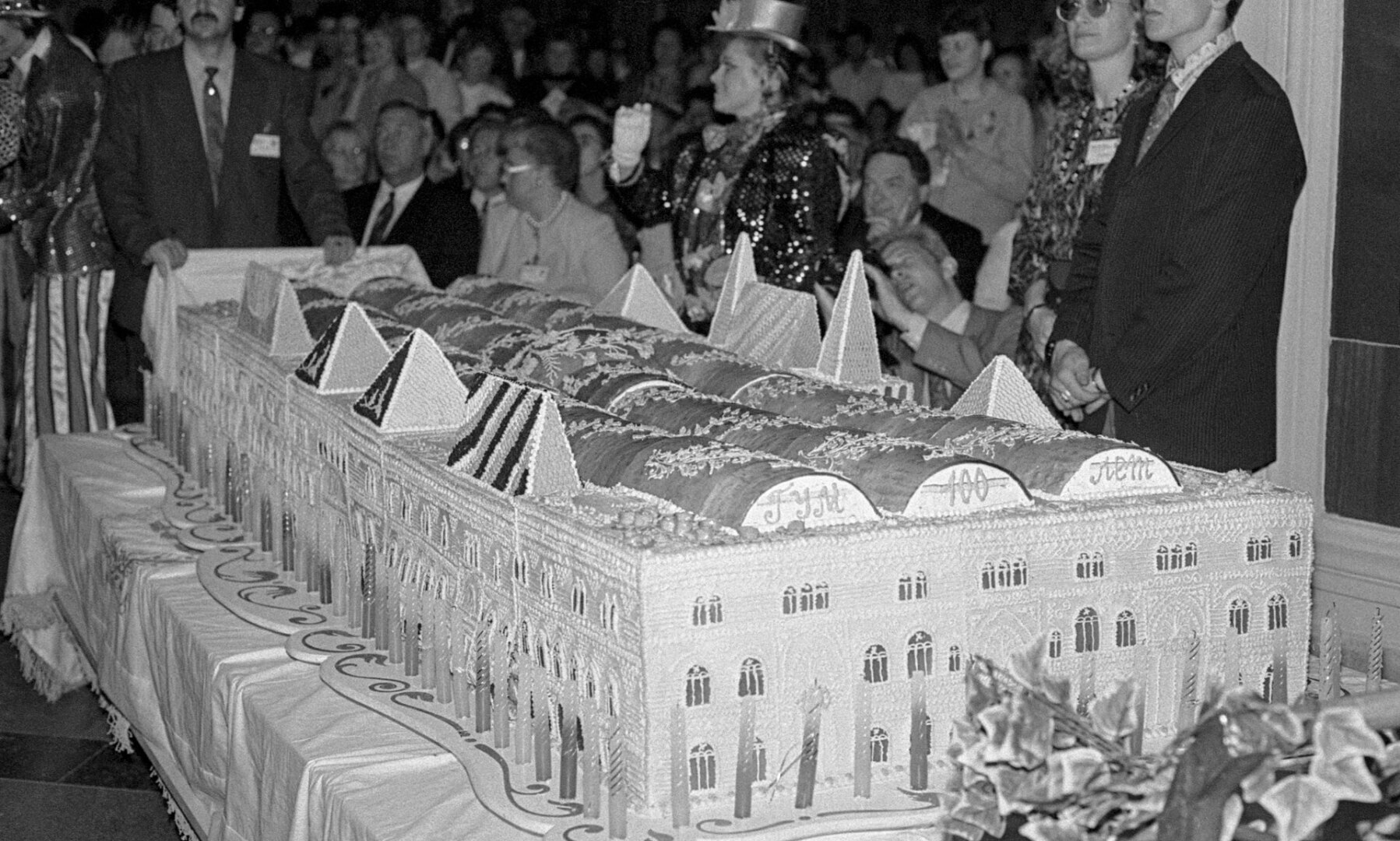 Я боролся, борюсь и буду бороться со сладким! А результат? Сладкое победило! Ультимативно! Раз и навсегда!