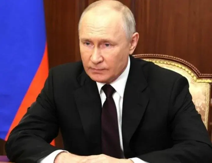 Китай стал лидером БРИКС вместо России, выкинув Путина на обочину.