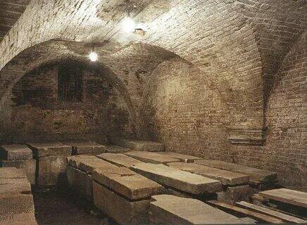 Тайны в глубинах Кремля. Женский Некрополь.