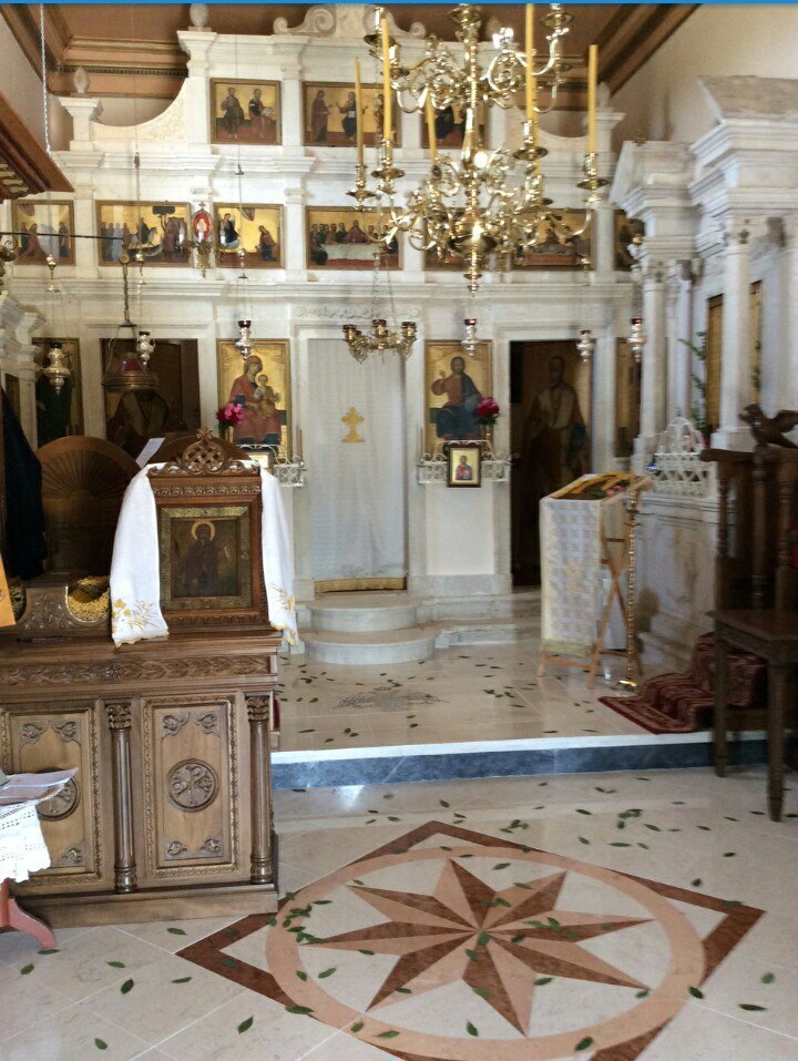 Вы православные? Матушка Фотиния приглашает в паломничество на греческий остров Корфу, в монастырь Святой Параскевы!