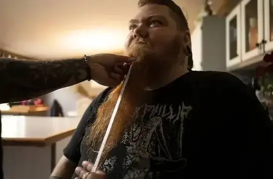 Эта американка только что побила рекорд самой длинной женской бороды в мире