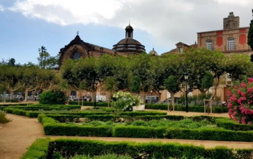 Конец августа - сентябрь 2023 Туризм в Барселону