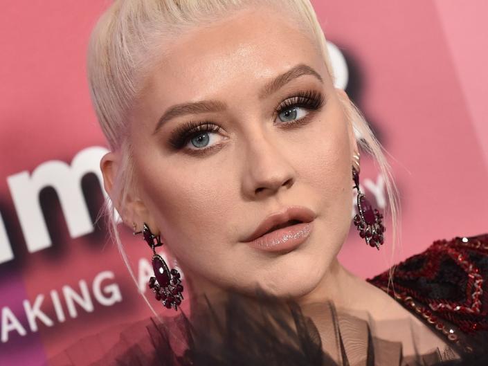 Кристина Агилера: На свой день рождения она выводит на сцену дочь .