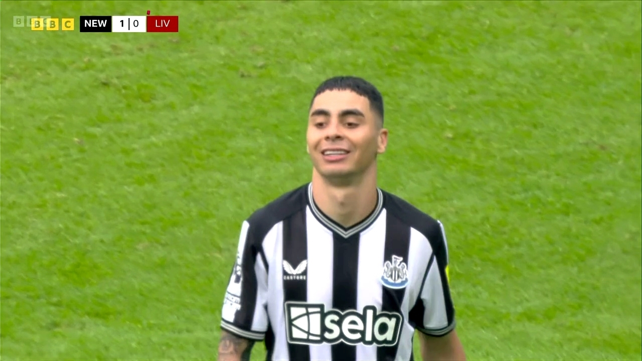 Ещё один супер-камбэк в АПЛ. Ливерпуль вдесятером одолел сорок в последнем (?) матче Салаха