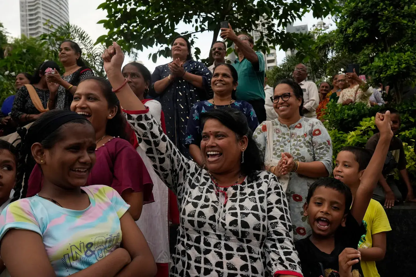 Высадка Индии на Луну оставила нацию очарованной и на короткое время объединенной