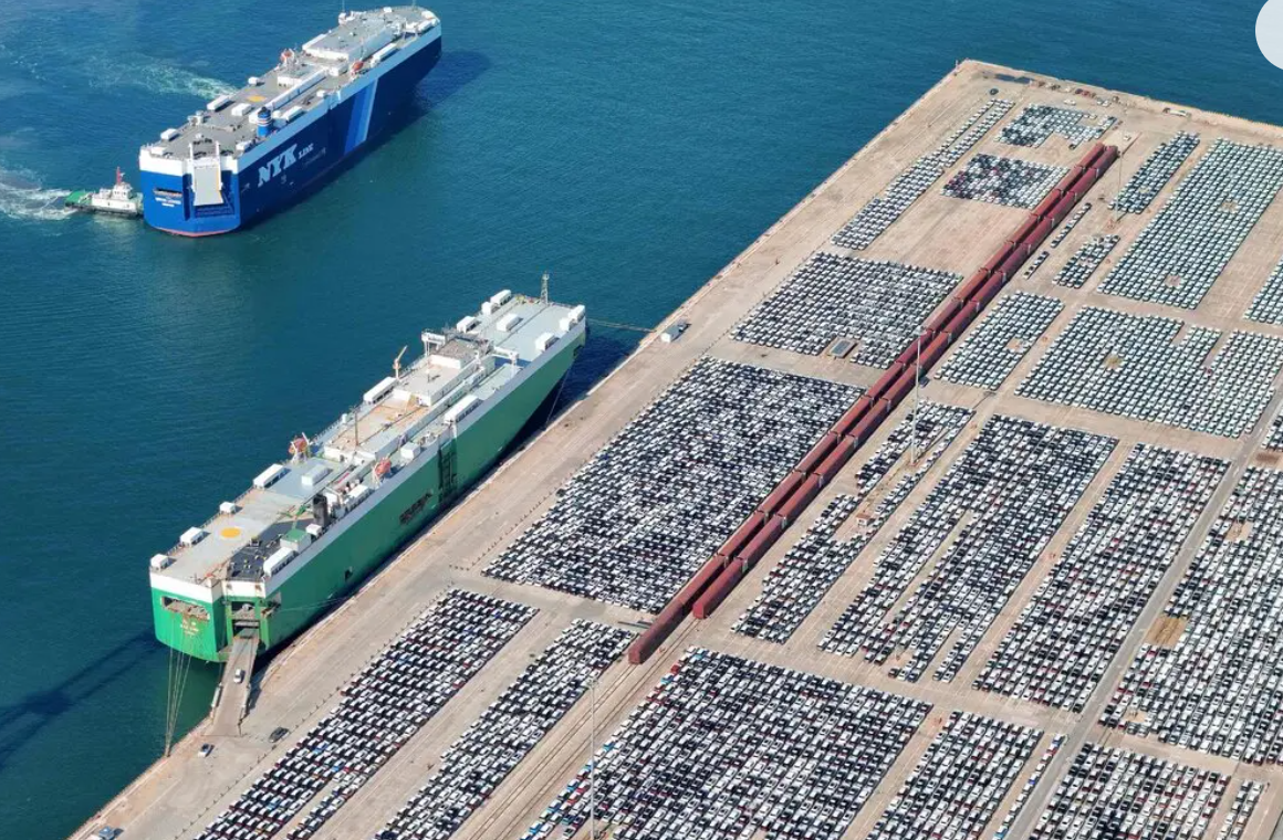 Фабрики, возможно, покидают Китай, но торговые связи сильнее, чем кажутся