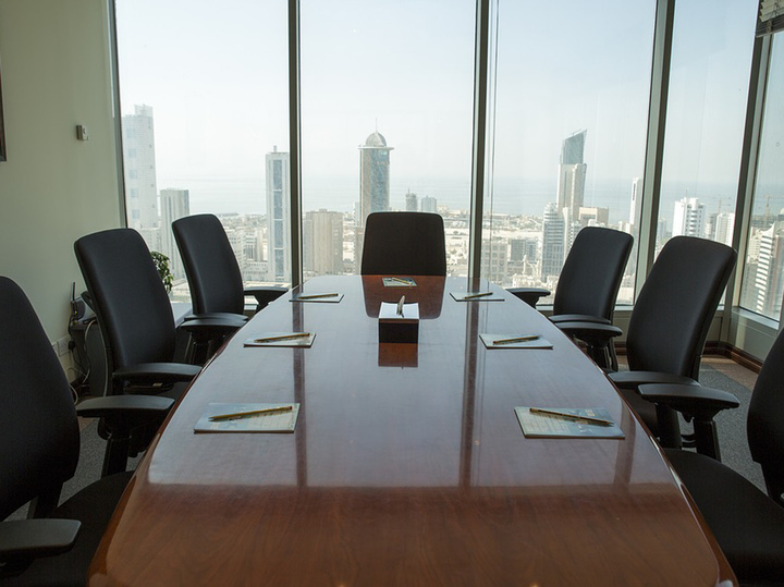 Кому принадлежат природные богатства