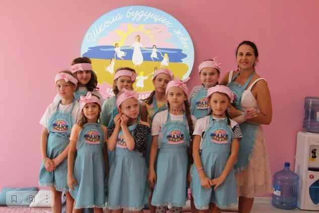 Первая школа пригодных жен открыта в Ростове на Дону