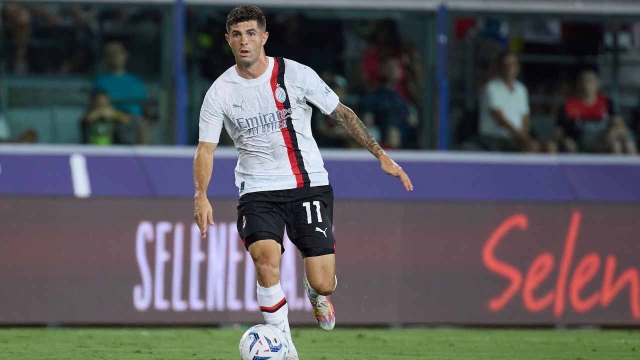 Капитан сборной США Кристиан Пулишич забивает сенсационный гол в дебютном матче "Милана" Бен Морс, CNN