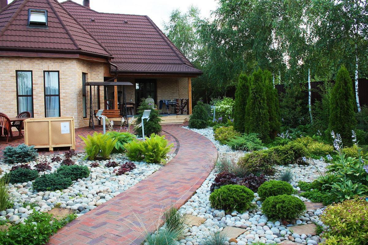 Заброшенные дома и земельные участки