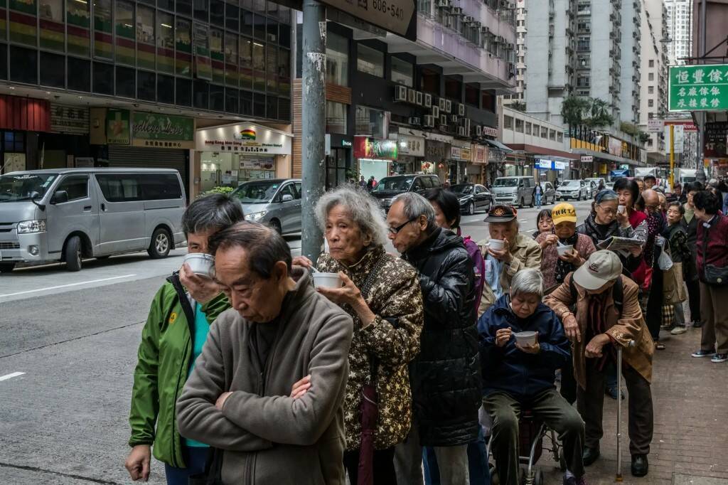«Сверхстареющее общество» стран Восточной Азии. Народ трудится до 70 и более лет