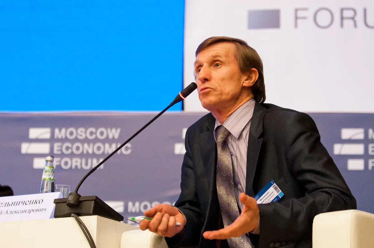 "Путин простил Африке - 23 млрд. долларов, а 18 млн россиян в кредитной кабале": сопредседатель движения "Федеральный сельсовет" Мельниченко