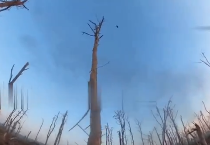 Российский военнослужащий отбил гранату, как заправский волейболист