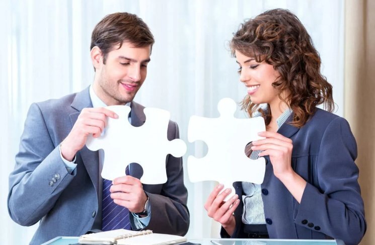 Искренний интерес к человеку: ключ к творению чудес в отношениях