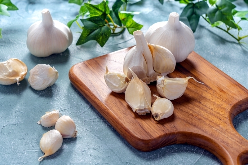 🧄 Польза чеснока для организма человека - борьба с болезнями и приправа для пищи 💯