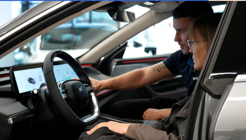 Электромобили: европейцы видят... пыль китайцев: «Они на поколение впереди нас»