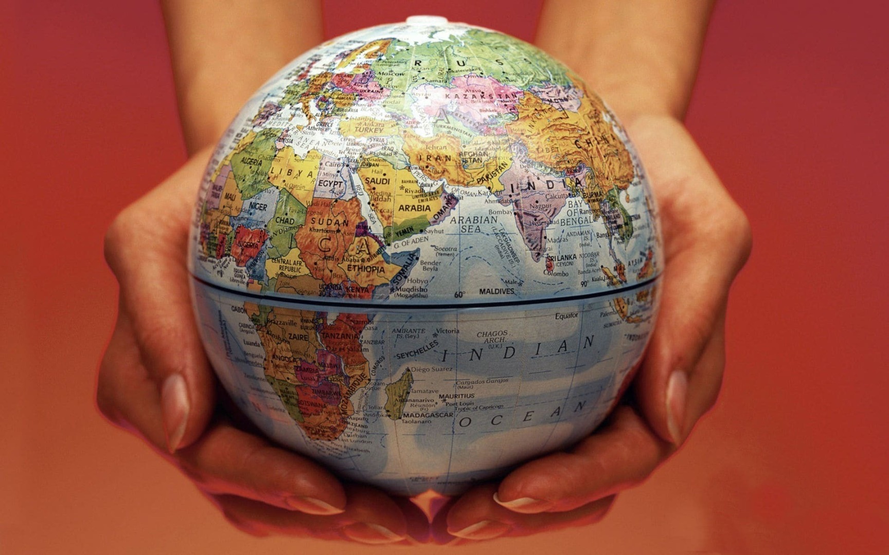 "Оглядываясь в будущее: какие изменения ожидаются в России в 2024 году?"