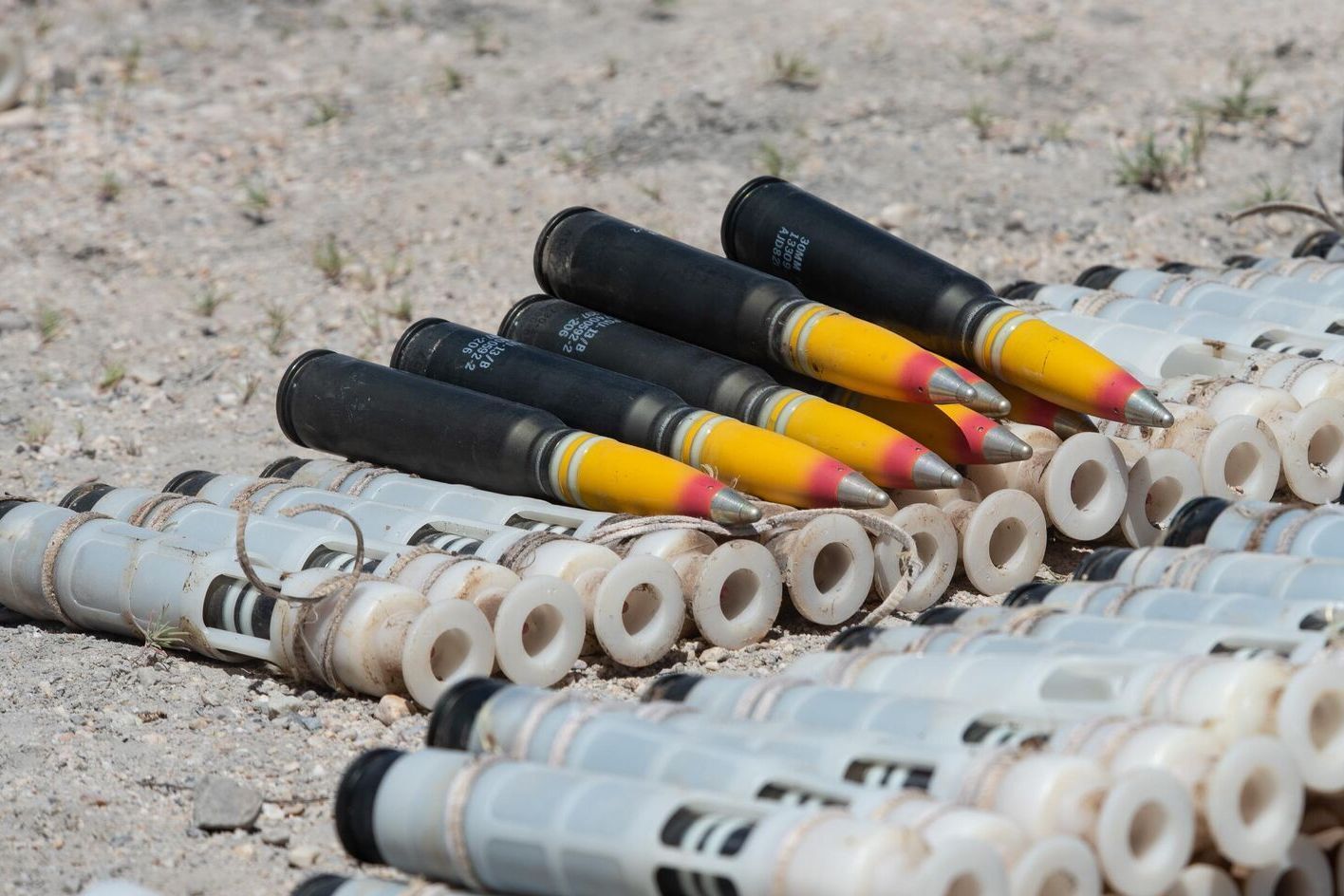 В чем особенность снаряда с обедненным ураном, и почему нельзя их использовать?