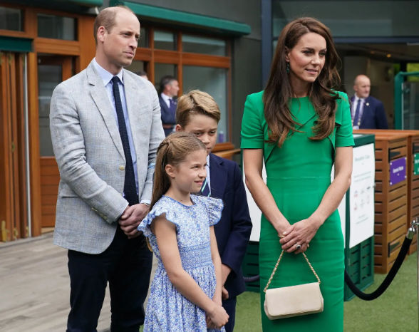 Как королевская семья справляется со смертью королевы год спустя.