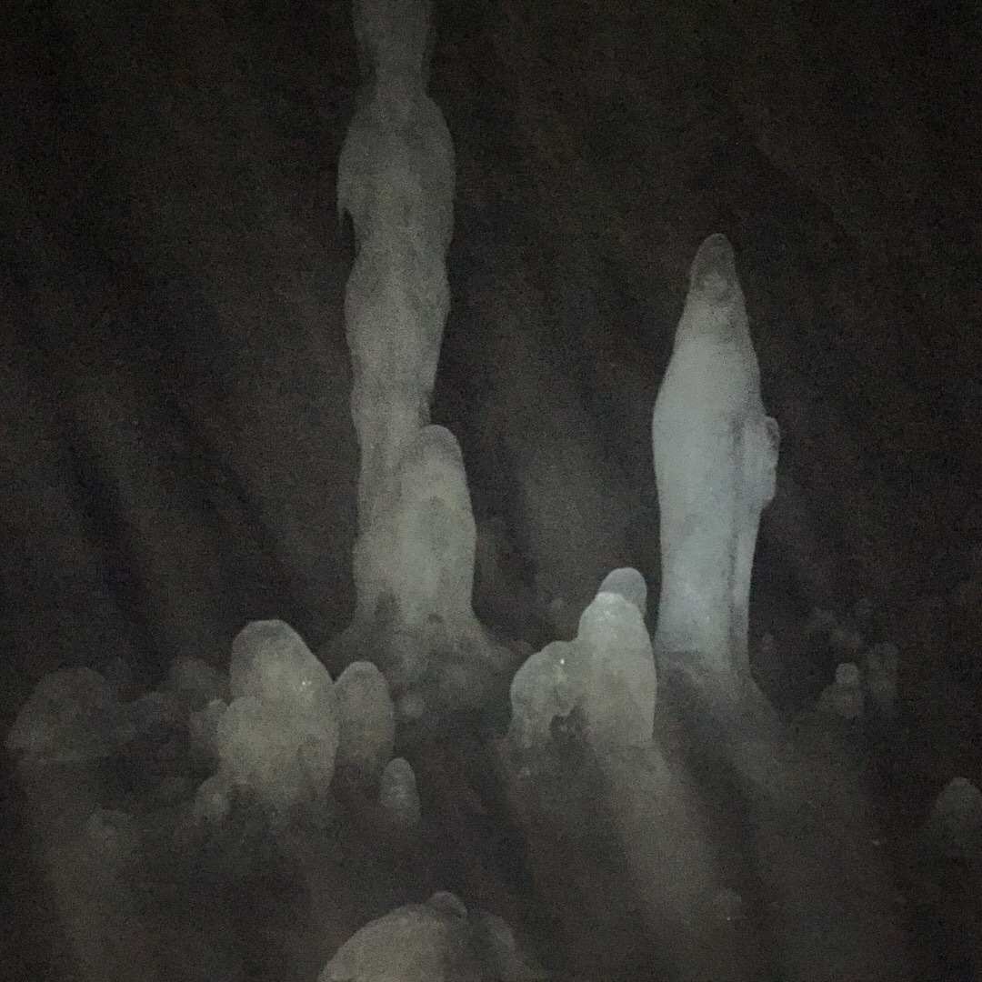 Тайна и магия пещер: почему снимки в пещерах получаются размытыми?