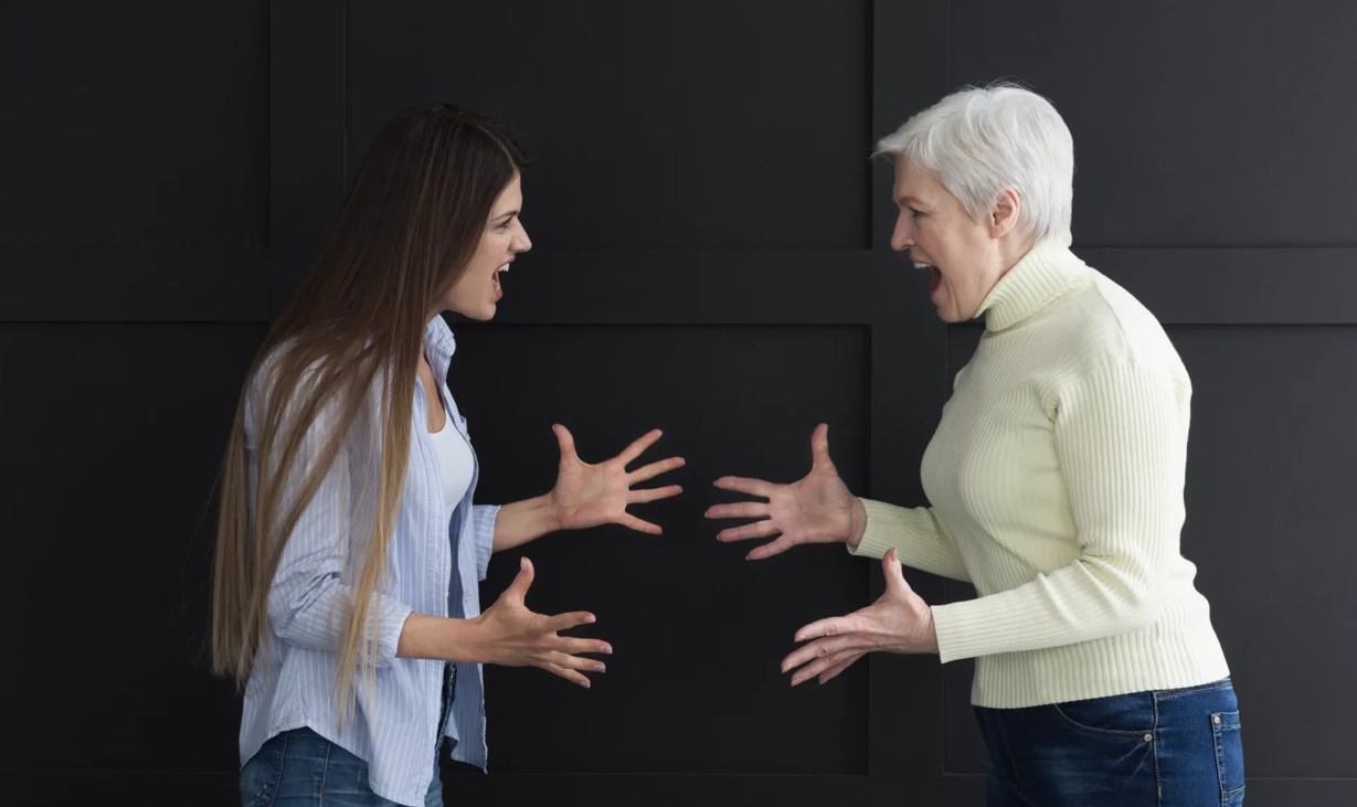 "Я тебе ничего не должна!": насколько мы обязаны своим родителям, и как это сказывается на нашей жизни