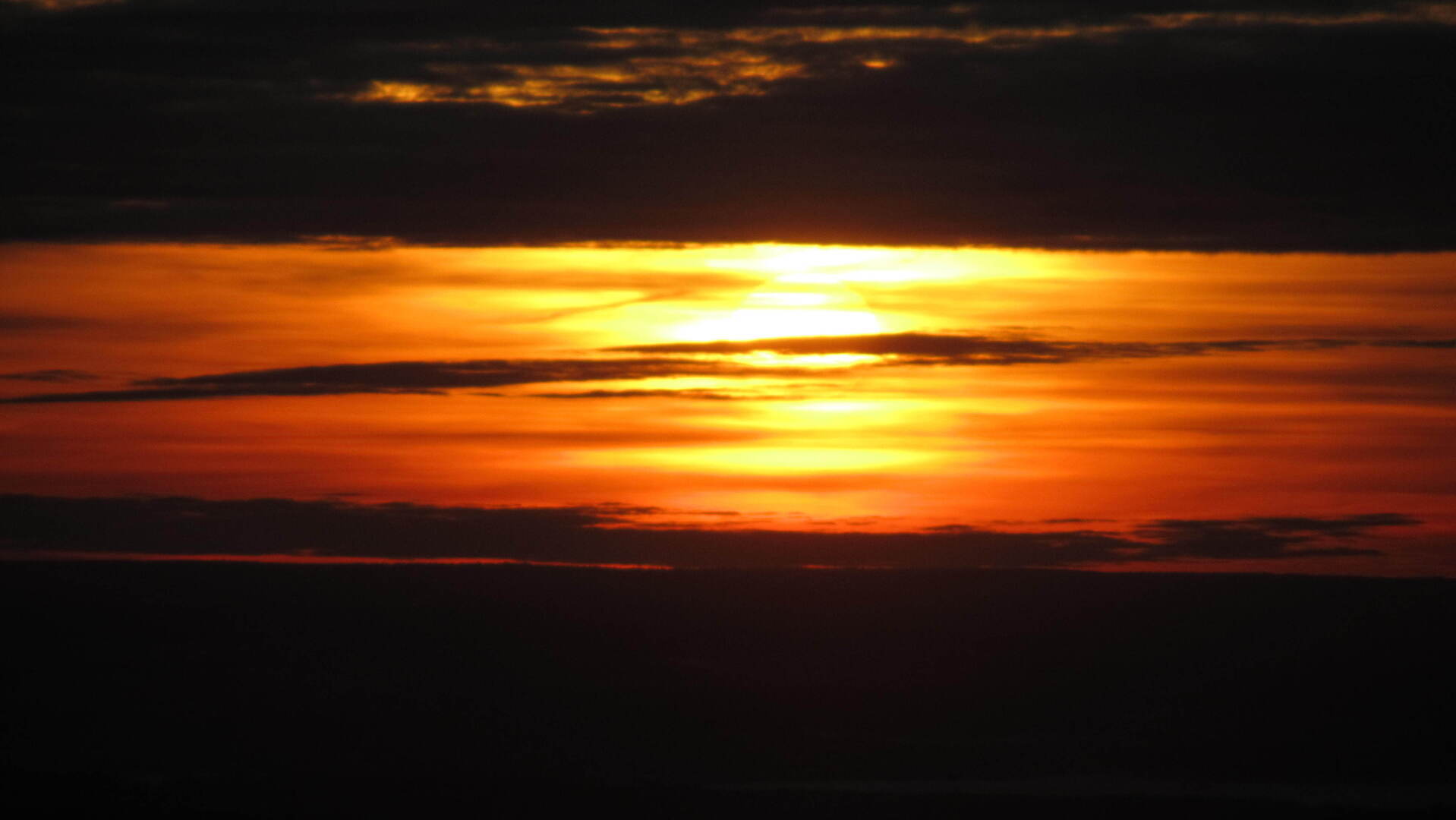 Шагая по огромной карте...